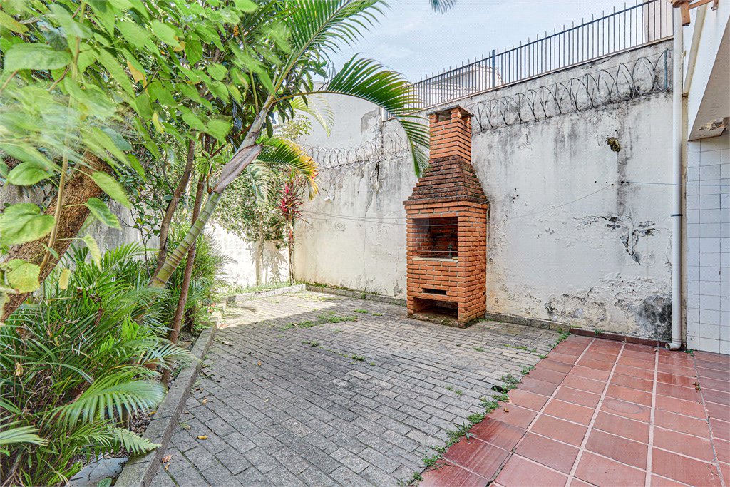 Casa Térrea à venda com 4 quartos, sendo 1 suíte,  em Jardim Prudência, São Paulo, SP