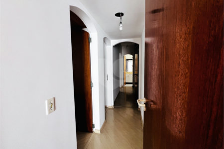 Apartamento à venda com 3 quartos, sendo 1 suíte, em Santa Cecília, São Paulo, SP