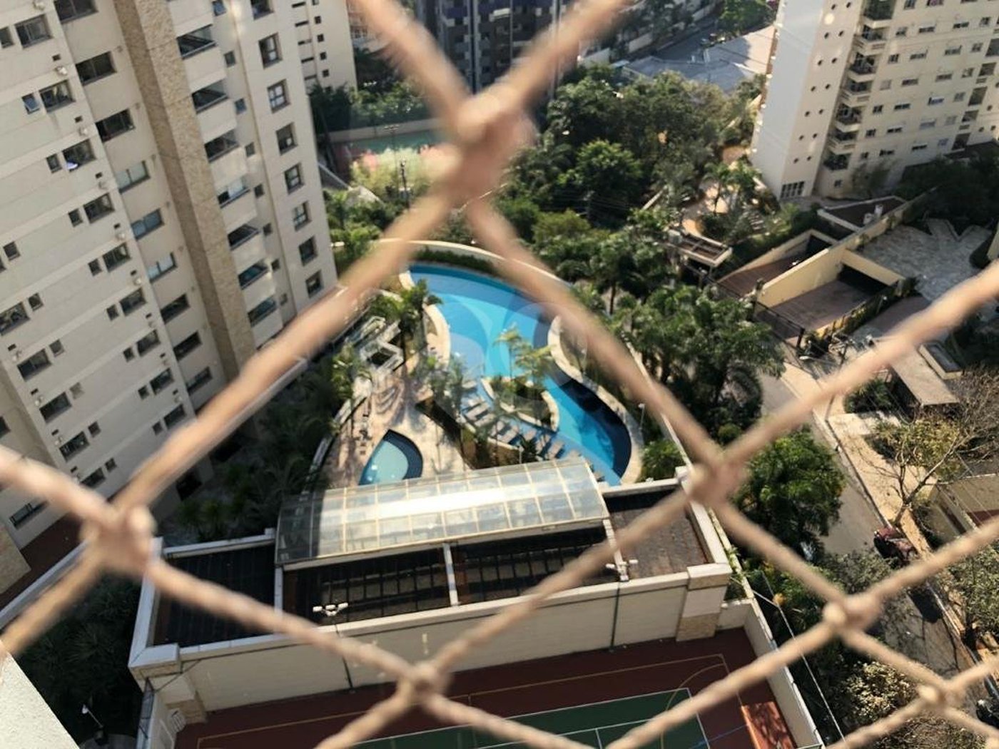 Apartamento à venda com 3 suítes em Vila Suzana, São Paulo, SP