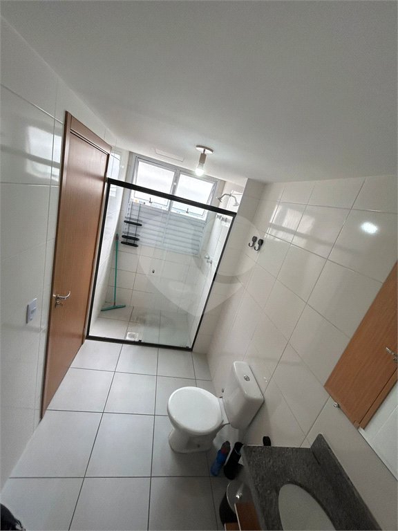 Apartamento de 44m² com vaga na garagem.