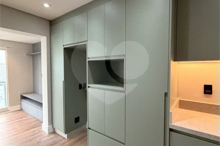 Flat Mobiliado e Reformado de 42 m² com Varanda e Vista Panorâmica em Frente ao Shopping Metrópole – Centro de SBC