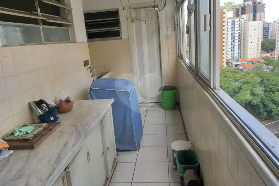 Apartamento de 4 quartos (1 suíte), à venda no Paraíso