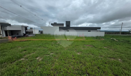 Terreno à venda no condomínio Residencial Villeneuve, São Carlos - SP