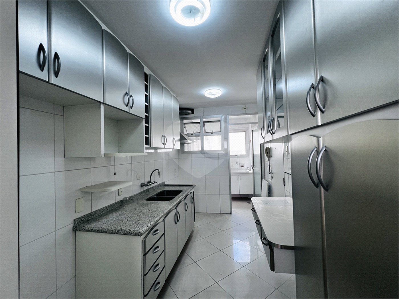 Apartamento à venda com 3 quartos, sendo 1 suíte, em Santa Cecília, São Paulo, SP