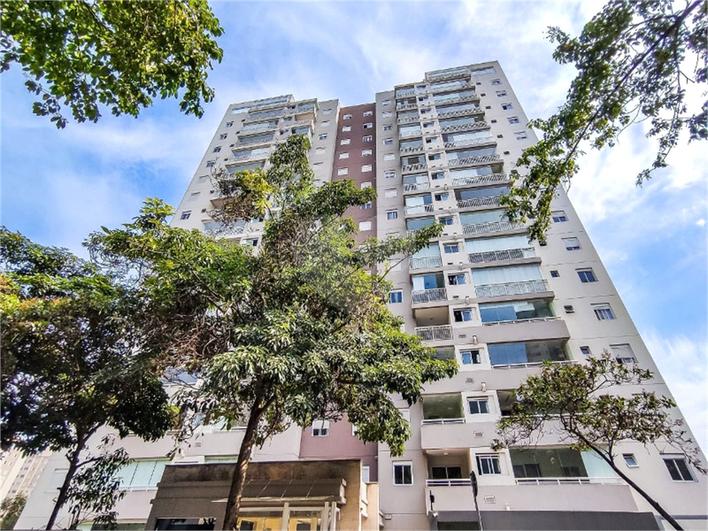 Apartamento à venda com 3 quartos, sendo 2 suítes, em Parque Reboucas, São Paulo, SP
