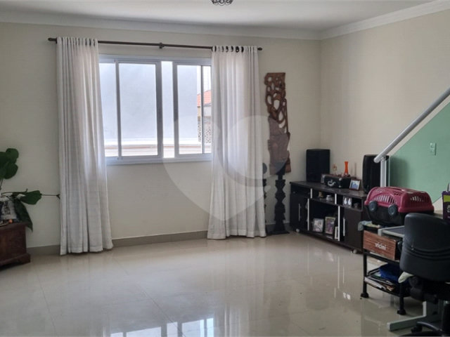Casa à venda com 3 quartos, sendo 1 suíte,  no condomínio Residencial Açaí, São Paulo - SP