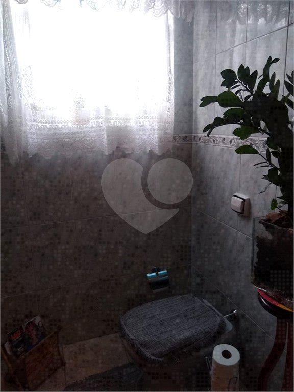 Sobrado à venda com 3 suítes em Vila Nivi, São Paulo, SP