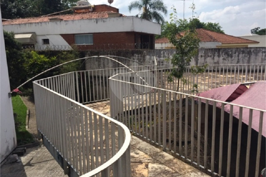 Sobrado à venda com 5 quartos, sendo 2 suítes,  em Tremembé, São Paulo, SP