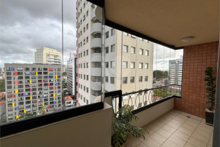 Apartamento à venda com 3 quartos, sendo 1 suíte, em Planalto Paulista, São Paulo, SP