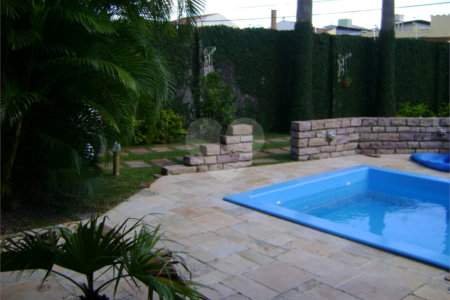 Casa à venda com 2 suítes em Jardim Eliana, Araraquara, SP