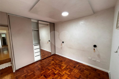 Casa de Vila à venda com 3 quartos, sendo 1 suíte, em Vila Cordeiro, São Paulo, SP