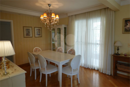 Apartamento à venda com 4 quartos, sendo 2 suítes, em Cidade São Francisco, São Paulo, SP