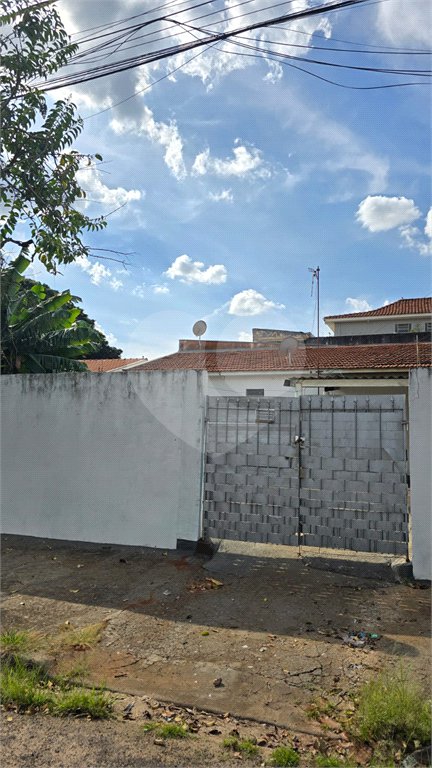 Casa à venda com 2 quartos em Jardim Pinheiros (vila Xavier), Araraquara, SP
