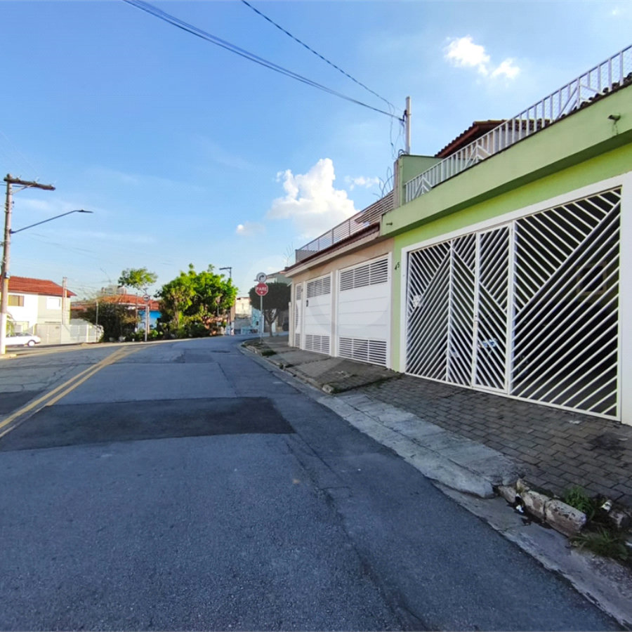 Sobrado à venda com 3 quartos, sendo 1 suíte, em Vila Nivi, São Paulo, SP