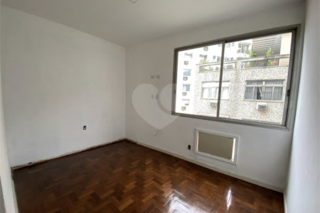 Apartamento à venda com 4 quartos, sendo 1 suíte,  em Tijuca, Rio de Janeiro, RJ