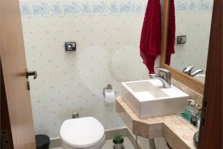 Casa à venda com 5 quartos, sendo 2 suítes, no condomínio Terras de Santa Izabel, Salto - SP