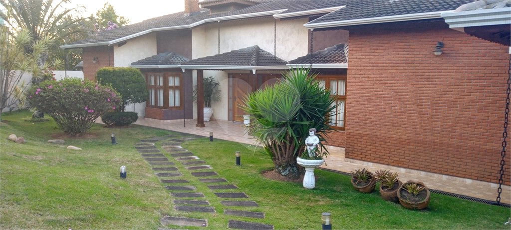 Casa à venda com 5 quartos, sendo 2 suítes, em Serra da Cantareira, Mairiporã, SP