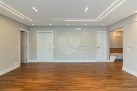Apartamento à venda com 3 quartos, sendo 2 suítes, em Pinheiros, São Paulo, SP