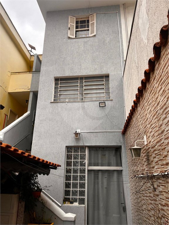 Sobrado à venda com 3 quartos, sendo 1 suíte, em Vila Paulicéia, São Paulo, SP