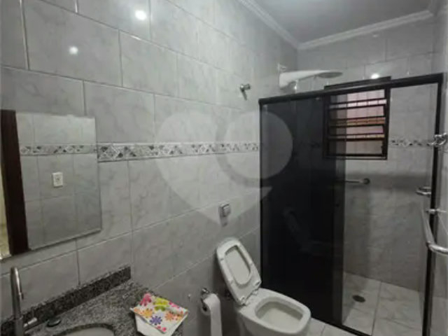 Sobrado à venda com 3 quartos, sendo 1 suíte,  em Vila Bonilha, São Paulo, SP