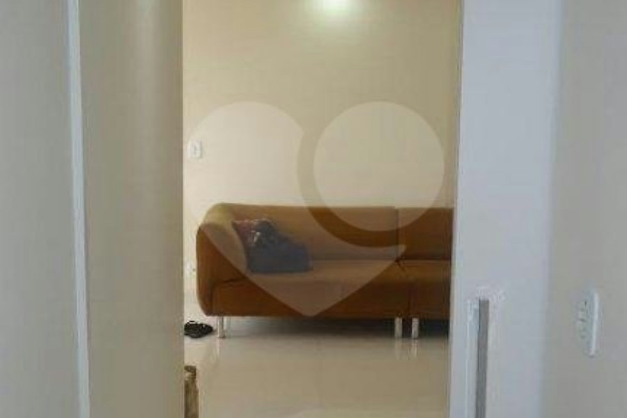 Apartamento à venda com 3 quartos, sendo 1 suíte, em Jardim das Laranjeiras, São Paulo, SP
