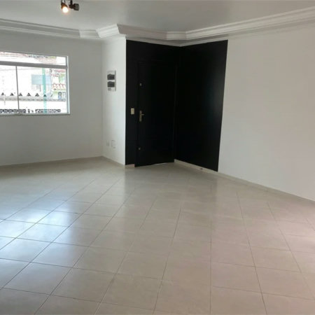 Sobrado à venda com 3 quartos, sendo 1 suíte, em Vila Lageado, São Paulo, SP