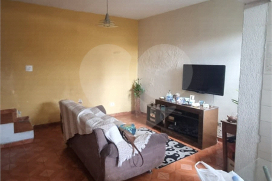Sobrado à venda com 2 quartos, sendo 1 suíte, em Tremembé, São Paulo, SP