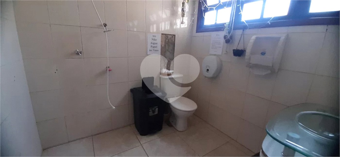 Sobrado à venda com 5 quartos, sendo 1 suíte, em Olho D'água, Mairiporã, SP