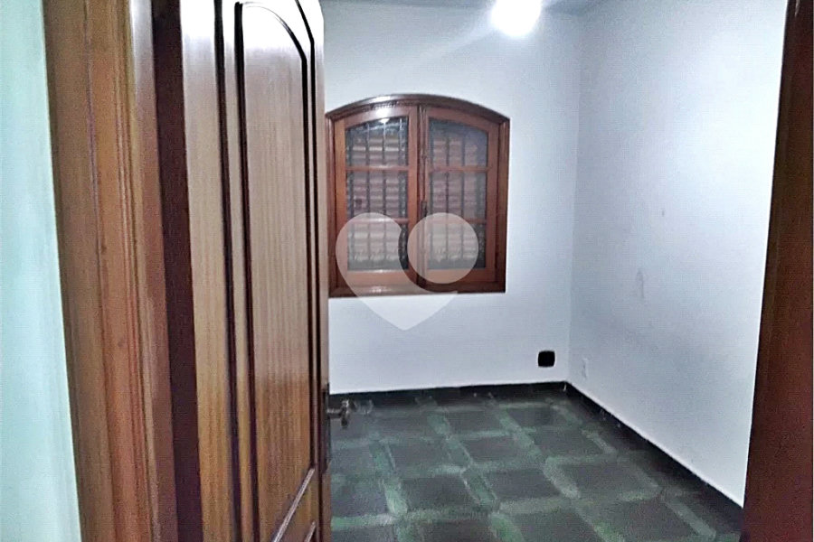 Sobrado à venda com 4 quartos, sendo 2 suítes, em Santana, São Paulo, SP