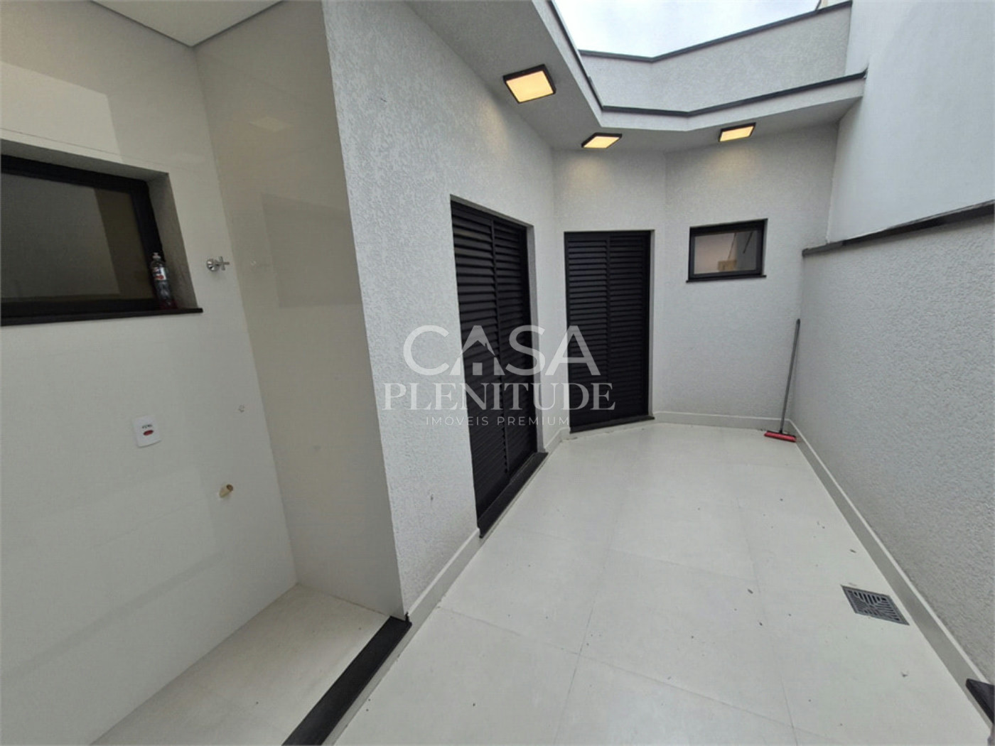 Casa em condomínio à venda com 3 quartos, sendo 1 suíte, em Jardim Residencial Villagio Ipanema I, Sorocaba, SP