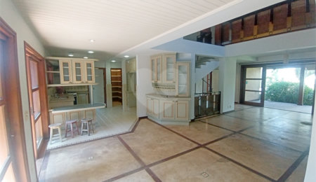 Casa à venda com 3 quartos, sendo 1 suíte,  no condomínio Estância Marambaia, Vinhedo - SP