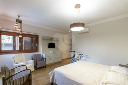 Casa à venda com 4 quartos, sendo 3 suítes,  no condomínio Royal Park, Ribeirão Preto - SP