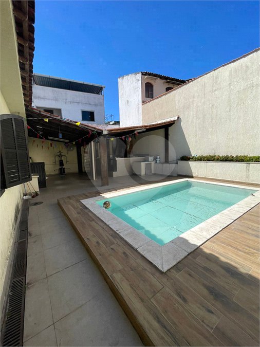 Casa Térrea à venda com 5 quartos, sendo 2 suítes, em Campo Grande, Rio de Janeiro, RJ