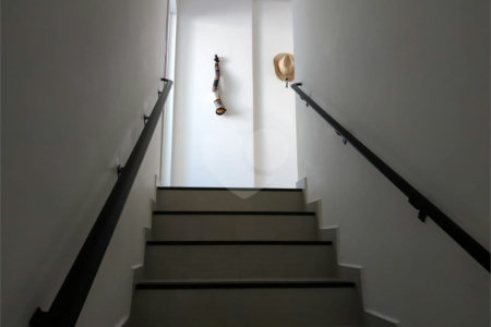 Apartamento à venda com 2 quartos, sendo 1 suíte, em Santa Terezinha, Santo André, SP