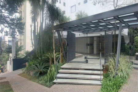 Apartamento à venda com 3 quartos, sendo 1 suíte, em Pinheiros, São Paulo, SP