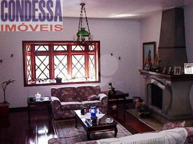 Sobrado à venda com 5 quartos, sendo 2 suítes,  em Horto Florestal, São Paulo, SP