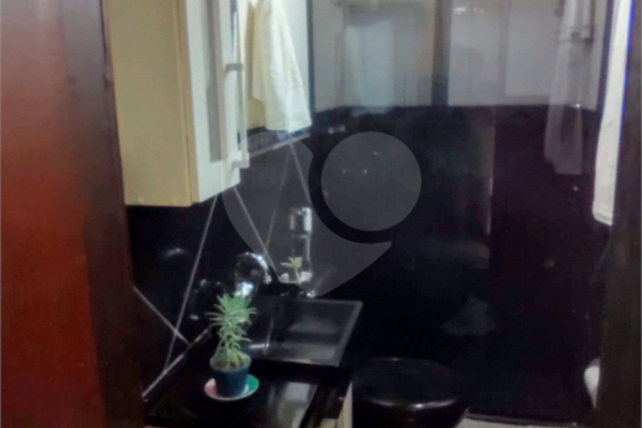 Sobrado à venda com 2 quartos, sendo 1 suíte, em Campo Limpo, São Paulo, SP
