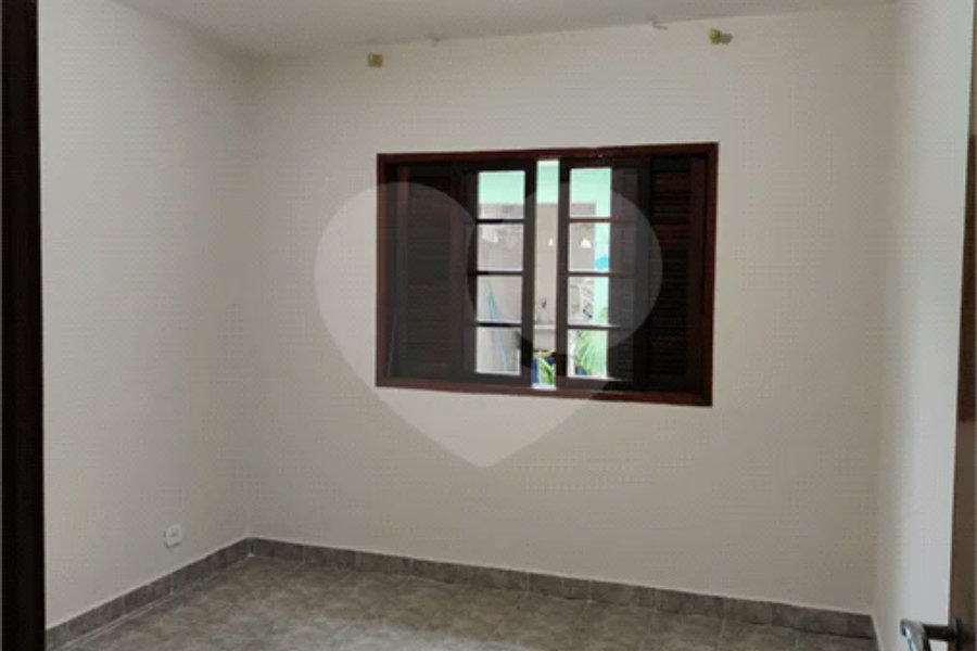 Sobrado à venda com 4 quartos, sendo 1 suíte, em Jaçanã, São Paulo, SP