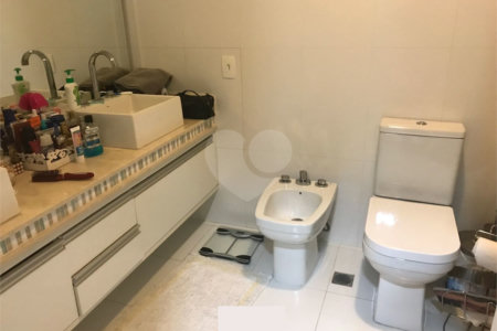 Casa à venda com 5 suítes no condomínio Jardim São Felipe, Atibaia - SP
