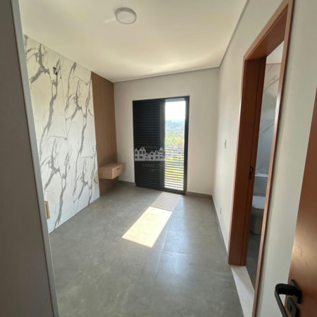 Apartamento à venda com 3 quartos, sendo 1 suíte, no centro de Atibaia - SP