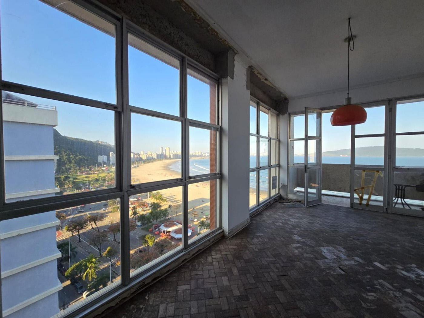 Apartamento com 3 dormitórios à venda, 175 m² por R$ 950.000,00 - Itararé - São Vicente/SP