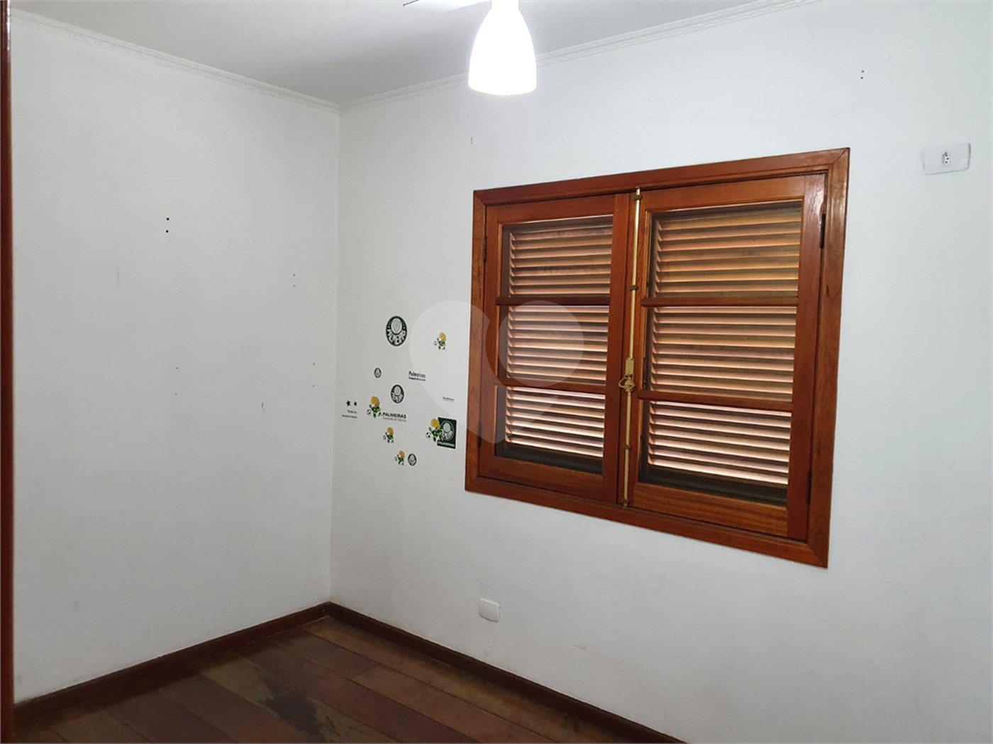 Sobrado à venda com 4 quartos, sendo 2 suítes, em Tremembé, São Paulo, SP