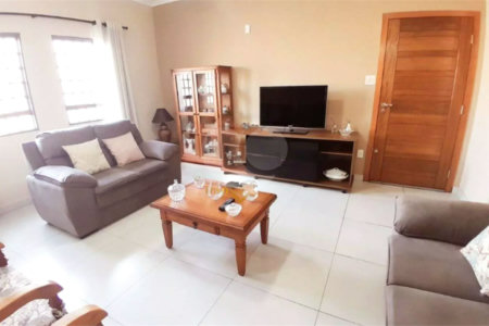 Casa à venda com 3 quartos, sendo 1 suíte, em Vila Cleto, Itu, SP