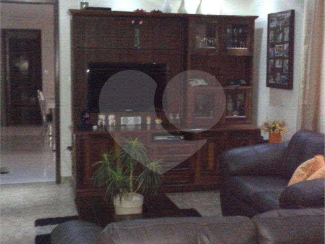 Casa à venda com 3 quartos, sendo 1 suíte,  em Tucuruvi, São Paulo, SP