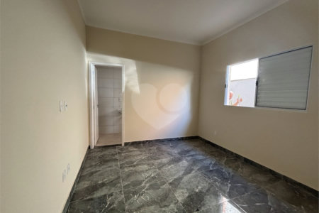 Casa de Vila à venda com 2 quartos, sendo 1 suíte, em Parque São Bento, Sorocaba, SP