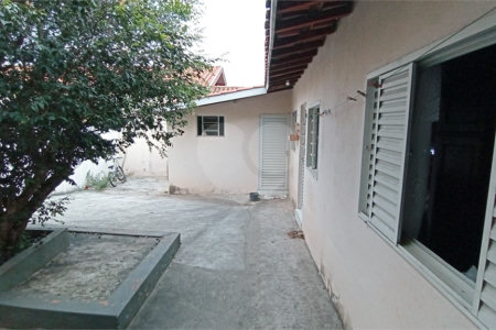 Casa à venda com 3 quartos, sendo 1 suíte,  no Centro, Vinhedo, SP