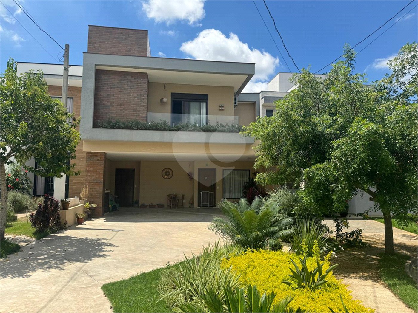 Casa à venda com 3 suítes no condomínio Terras de São Francisco, Sorocaba - SP