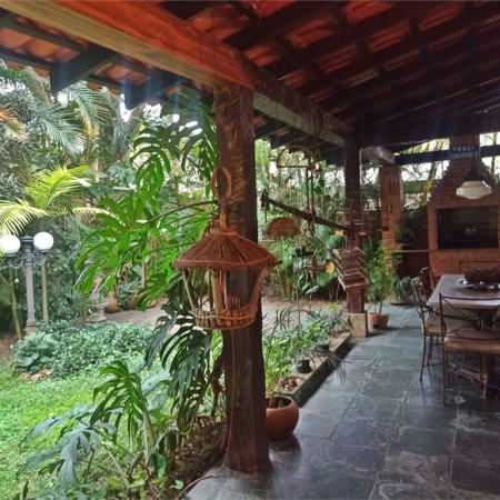 Casa à venda com 4 quartos, sendo 2 suítes,  em Morumbi, São Paulo, SP