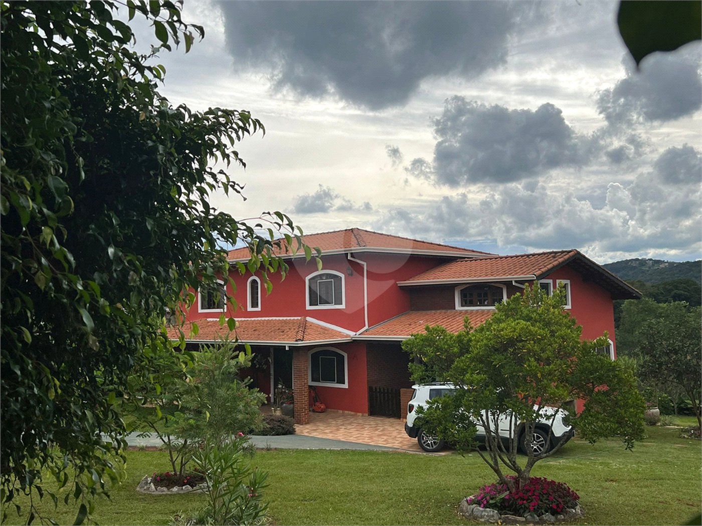 Chácara para alugar com 4 quartos, sendo 2 suítes,  no Centro (canguera), São Roque, SP