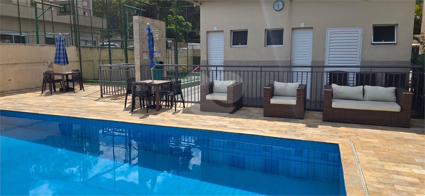 Apartamento à venda com 2 quartos em Jardim Ísis, Cotia, SP